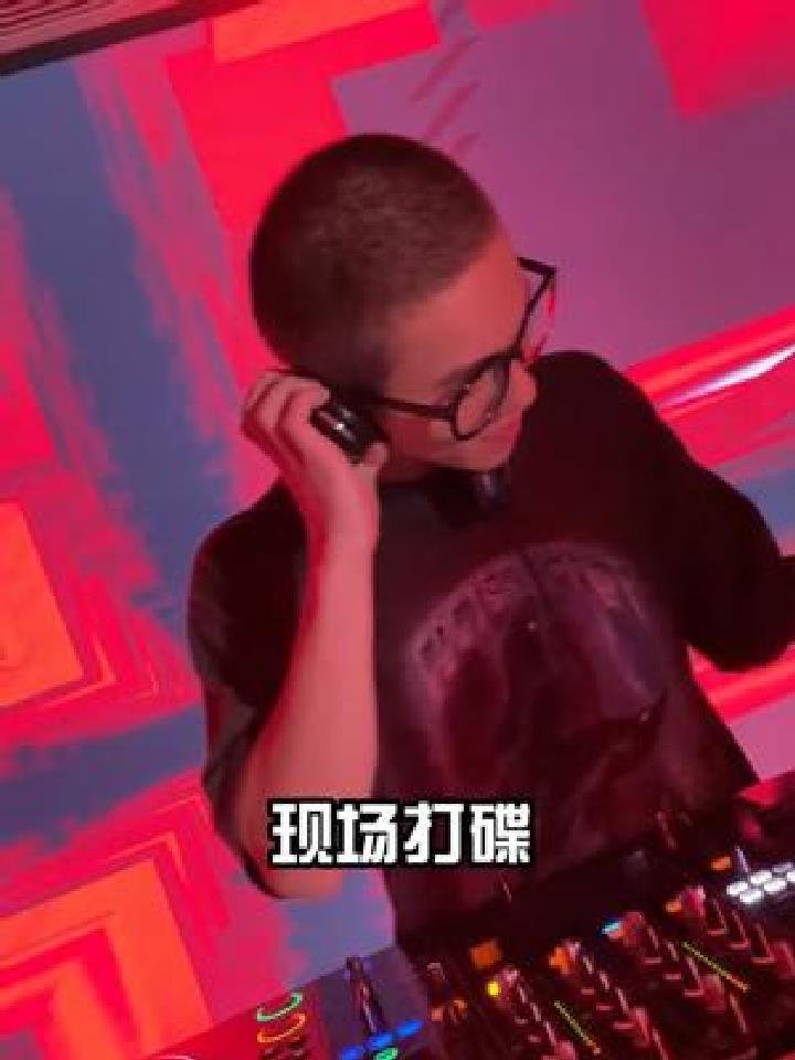 超高格调的酒吧~鸡尾酒这个价格惊掉下巴了~