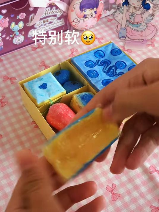 模拟打包自制蓝莓蛋糕便当