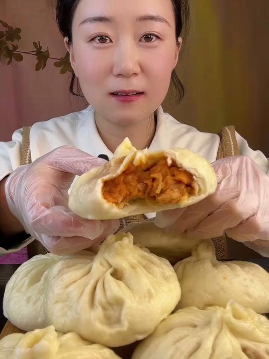 奥尔良馅的大包子 超级好吃 香死啦