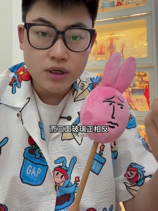 周边没摆,等于没买——展示柜到底怎么选?