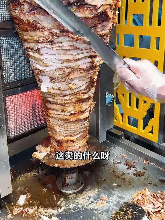 广州街头烤肉卷饼，10块一个！