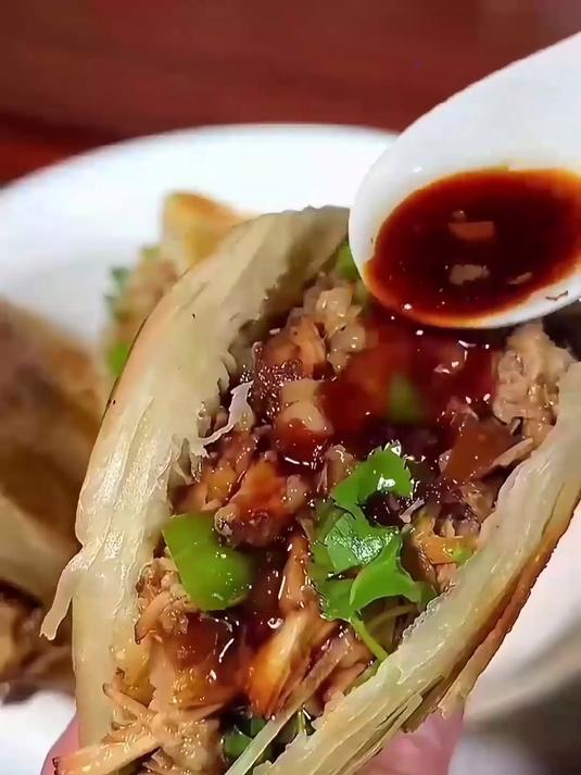 传统做法的肉夹馍饼胚,味道地道