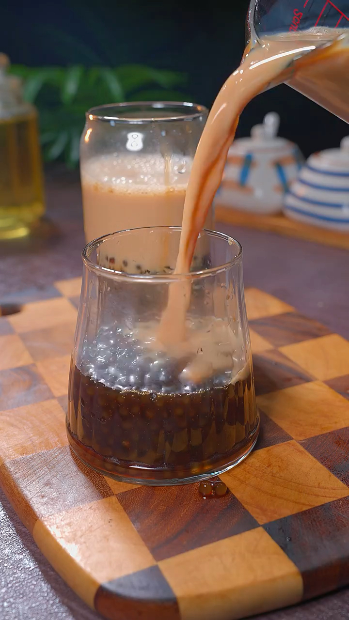 想喝奶茶在家做,香浓丝滑,简单又好喝