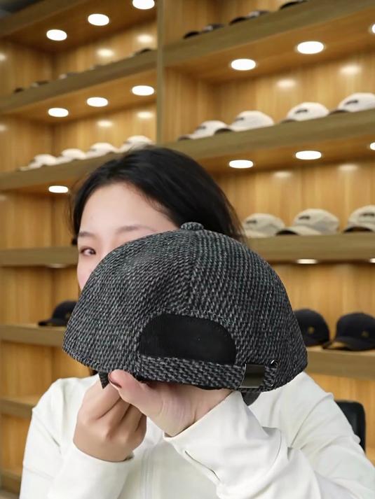 打折的就是最划算的!时尚加绒鸭舌帽,戴上超显气质