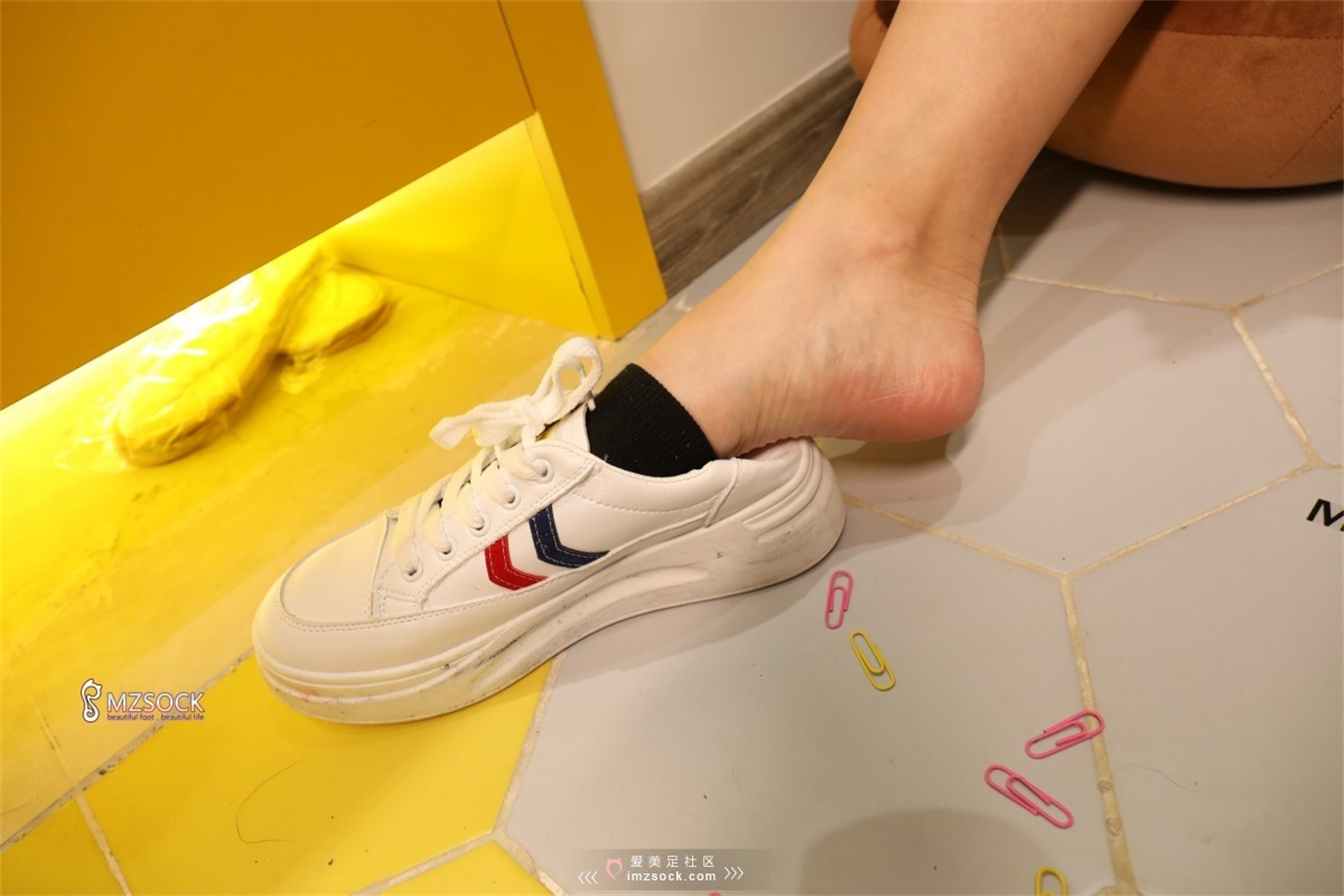 图片[18]-[MZSOCK]爱美足 NO.076 婷婷[55P94M]-六色网