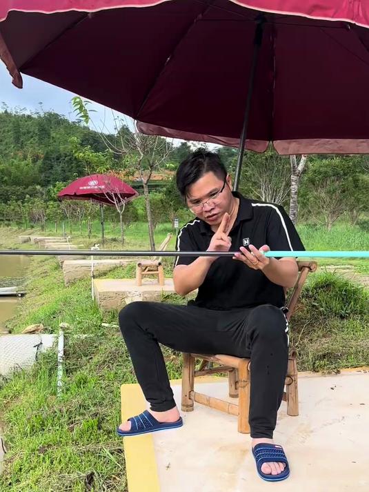两父子钓鱼钓鱼顺口溜
