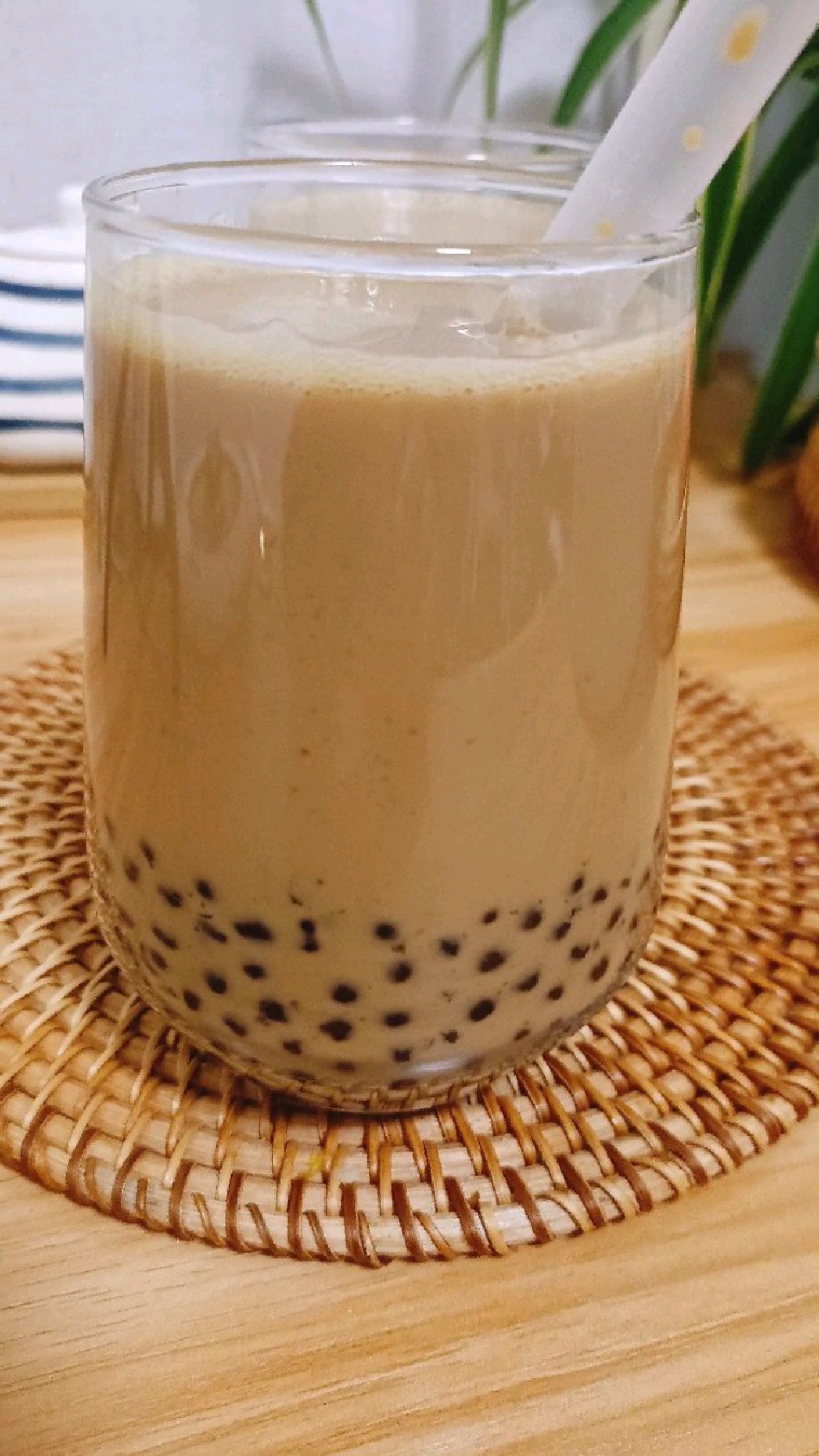 外面十几块钱一杯的珍珠奶茶,可以自己在家做,做法简单还好喝