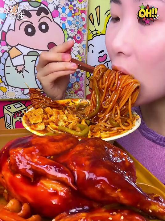 沉浸式吃晚饭烤鸡 春卷火鸡面