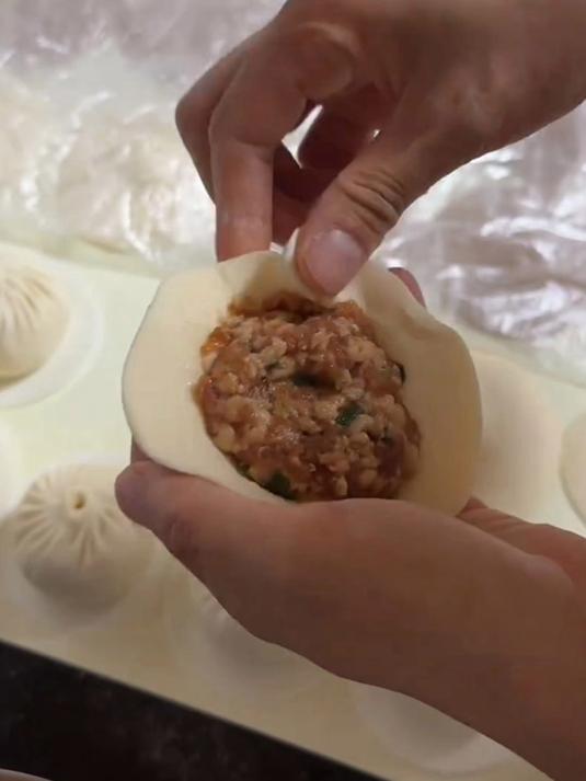 一看就会的包子包法