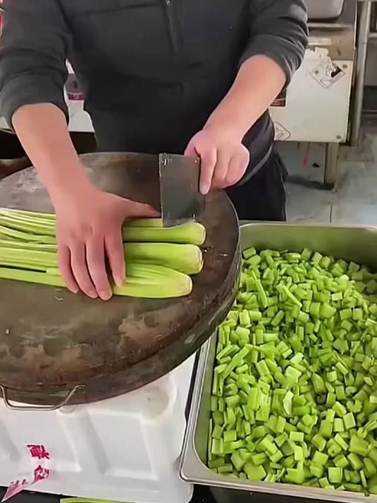 要说切菜还得事饭店大师傅