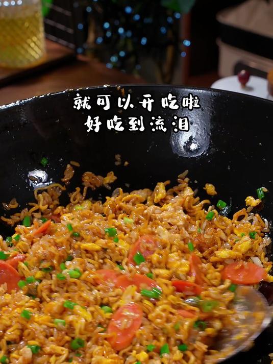 香喷喷的方便面炒饭