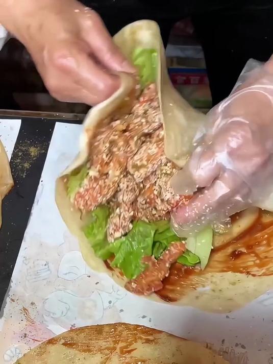 濮阳街边7元一个鸡肉卷，河南的物价也太感人了！
