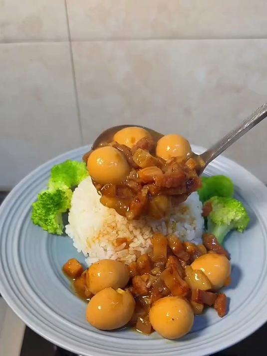 五花肉这样焖,那叫一个香