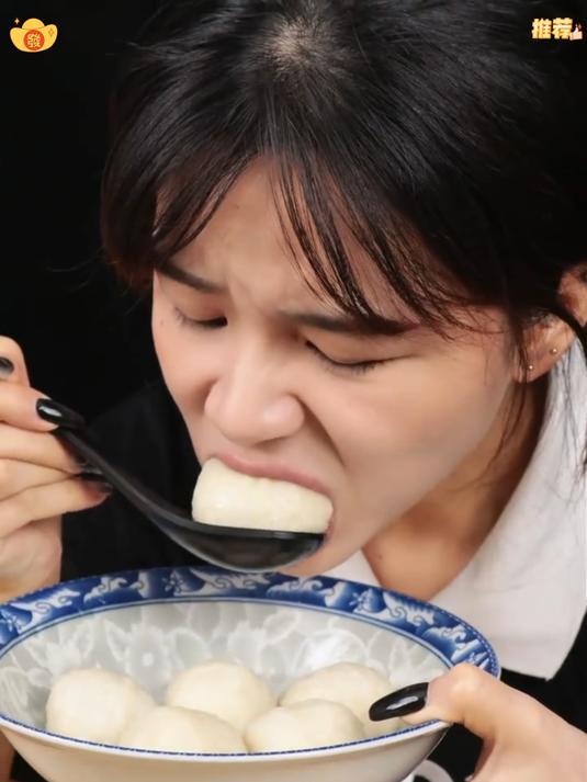 福建特产鳗鱼丸每一颗都是新鲜鳗鱼制作而成鲜美Q弹特别好吃涮火锅煮着吃都不错