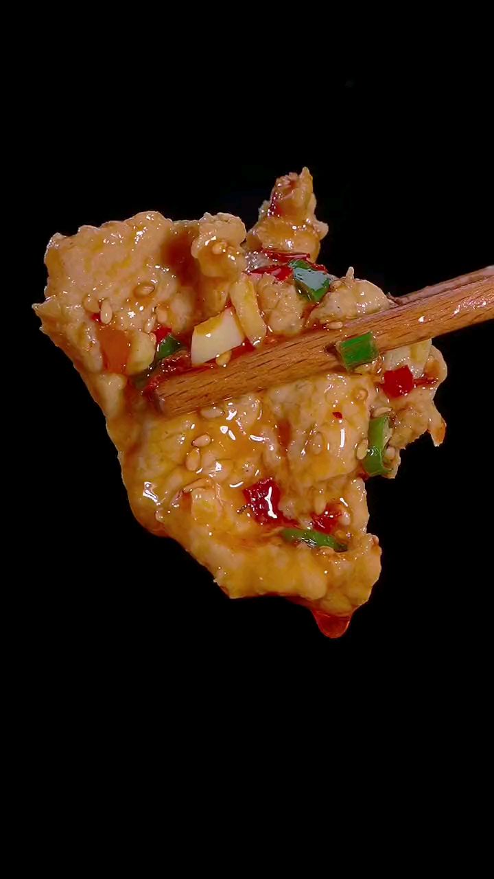 水煮肉片家庭版做法,一点也不比饭店的味道差,简单又好吃～