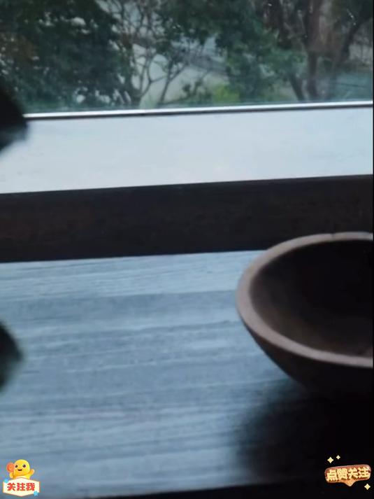 开始囤年货啦！和往年一样爸妈还是自己煮西瓜子吃