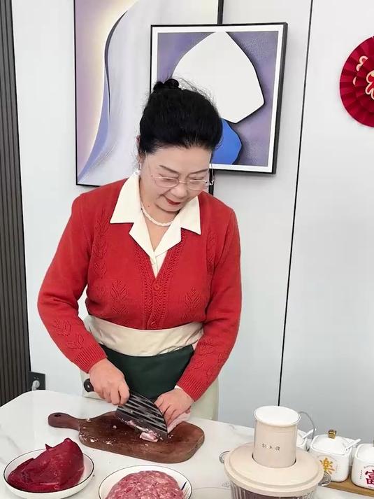 忙碌一天的慰藉!苏泊尔绞肉机快速备菜,回家就能吃上热乎饭～
