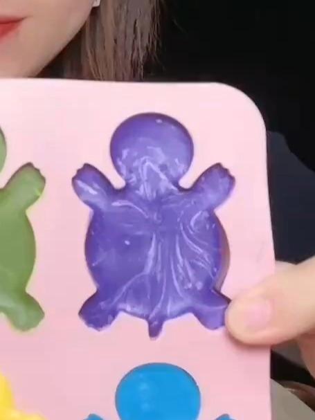 巧克力做的小乌龟脱模啦