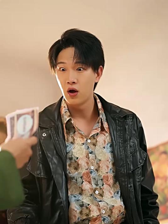 重生捕鱼王：开局四百斤大黄鱼 06