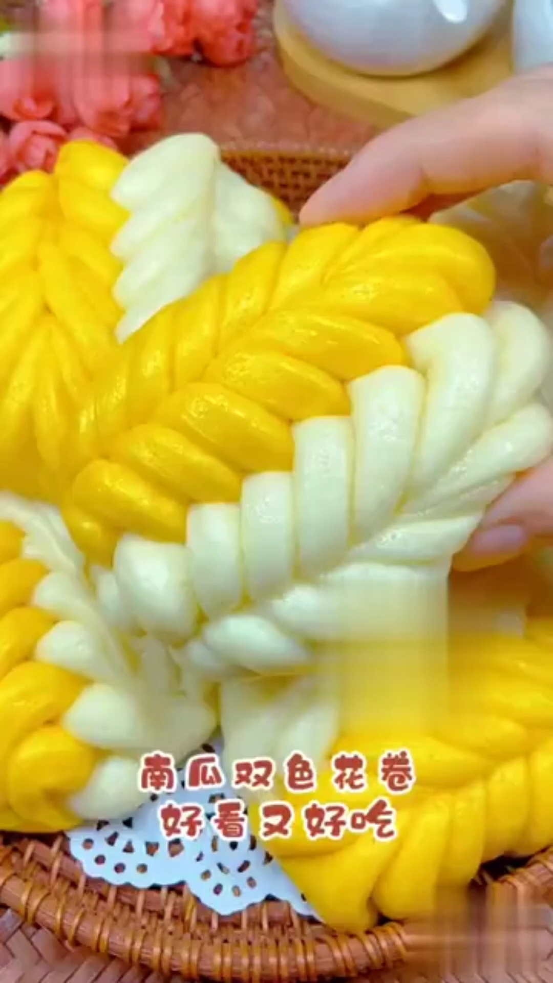 南瓜双色小花卷又好看又好吃