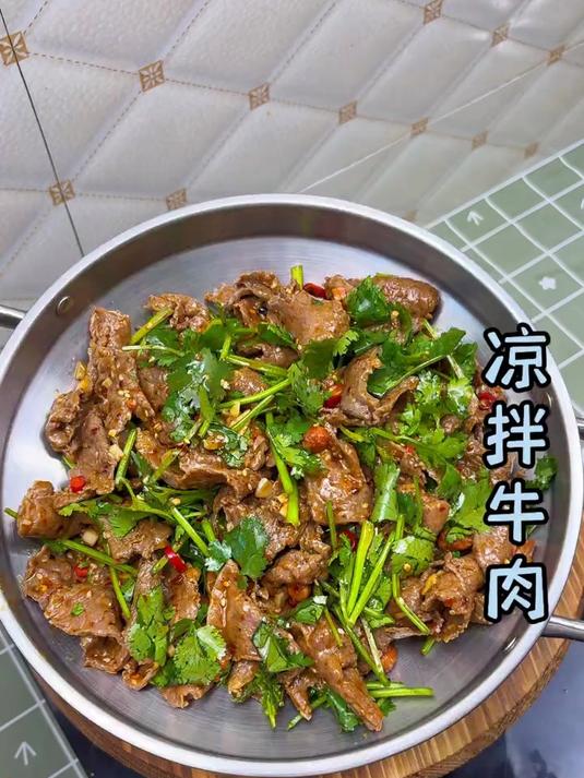 十分钟搞定的凉拌牛肉,牛肉鲜嫩入味