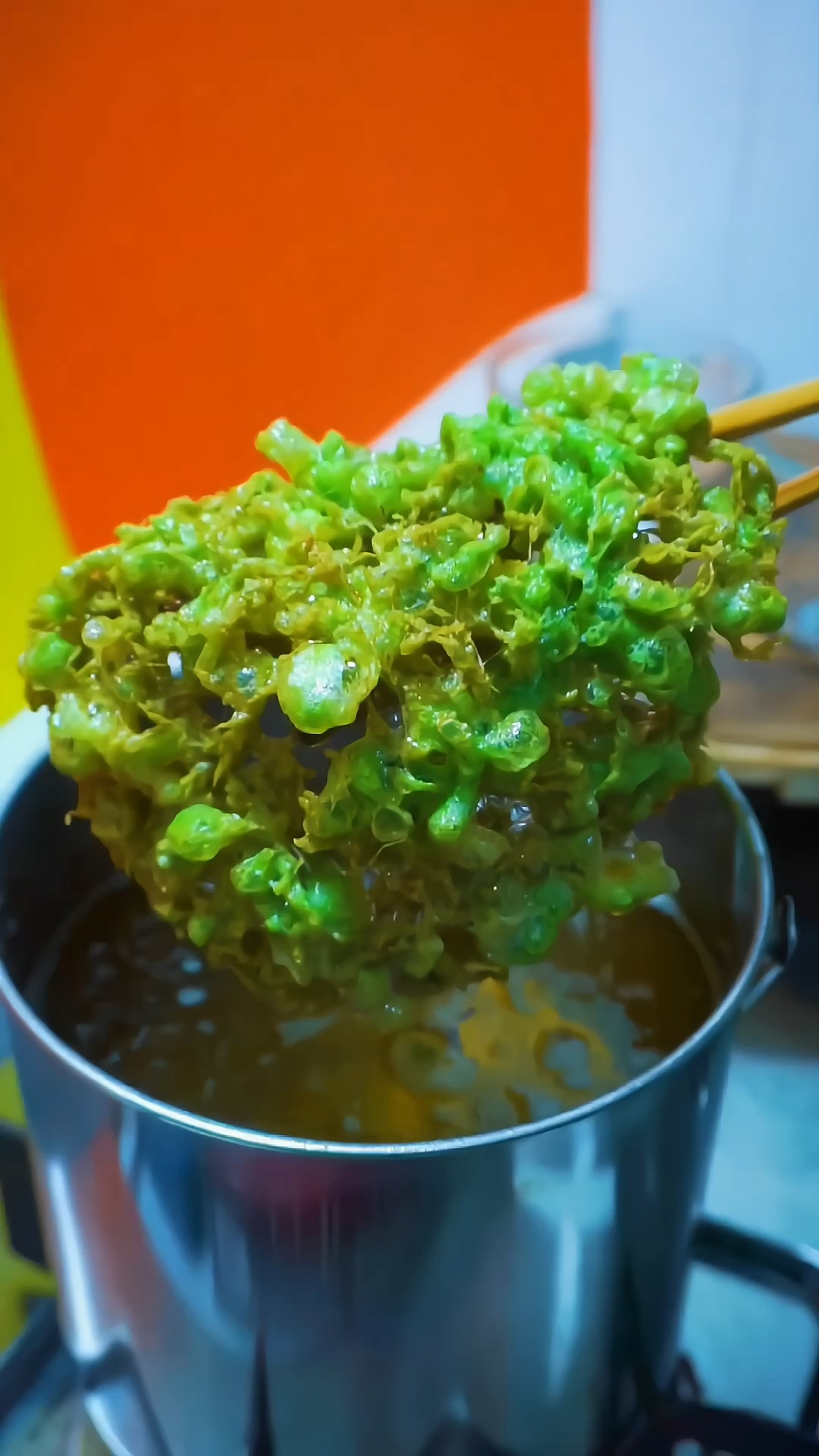 油炸鸡蛋花做法