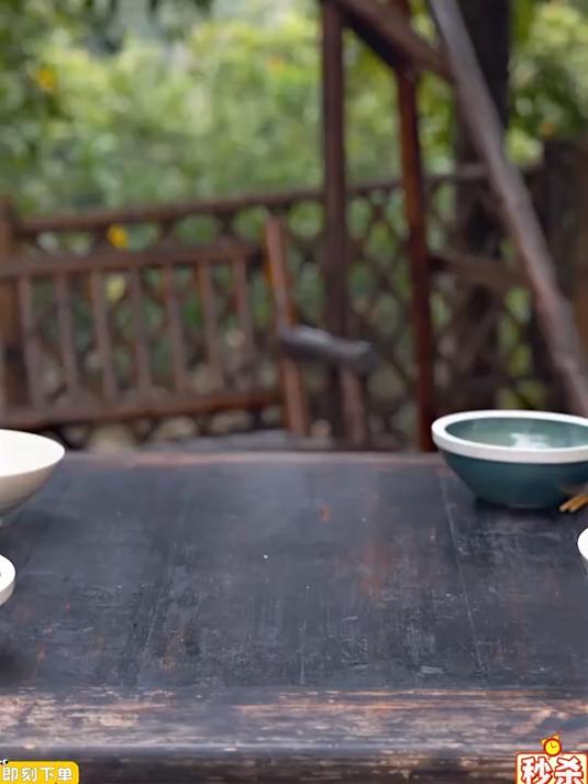 咸香醇厚，口感细腻，配白粥、拌面，开胃神器。#腐乳#