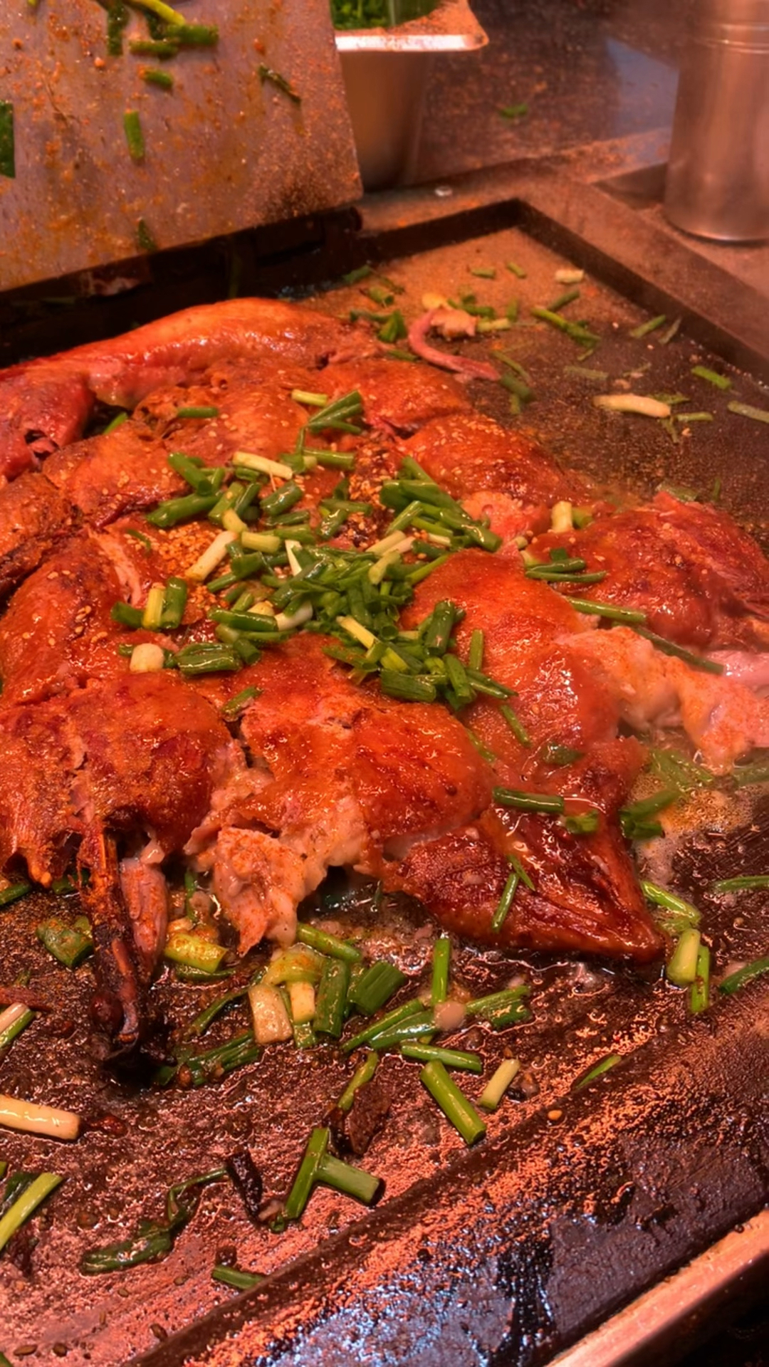 铁板烤鸭手艺,铁板一压,香味就出来了