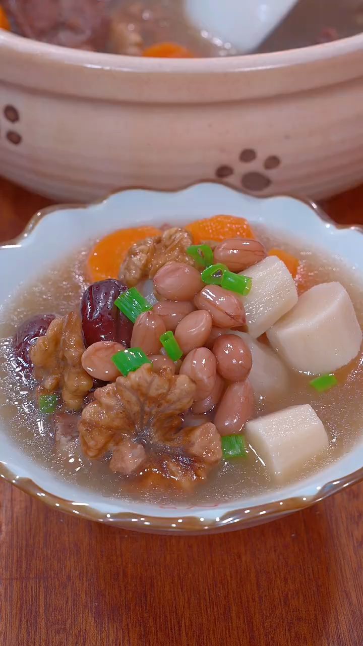 春季一定要给孩子炖的汤,营养丰富,汤鲜味美
