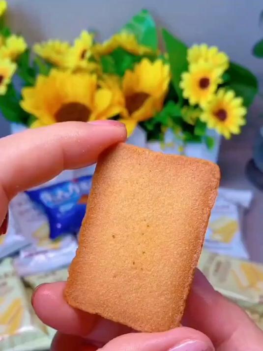 优乐麦干烙蛋糕饼干奶酪