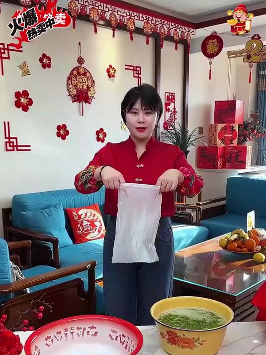 后悔才知道有这个尼龙菜馅挤水袋 再也不用弄的到处都是了 太方便