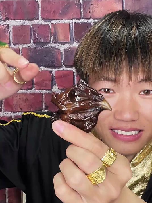 这黑不溜秋的鸡头真的能吃吗？