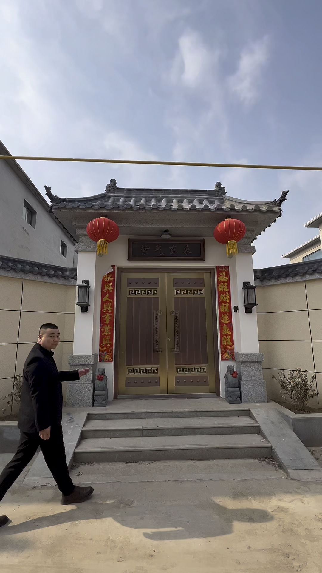 农村建房大门这样安装邻居都说大气上档次