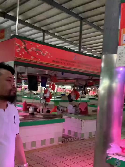 现在的实体实在 太难做了,买个猪肉卖到上广西