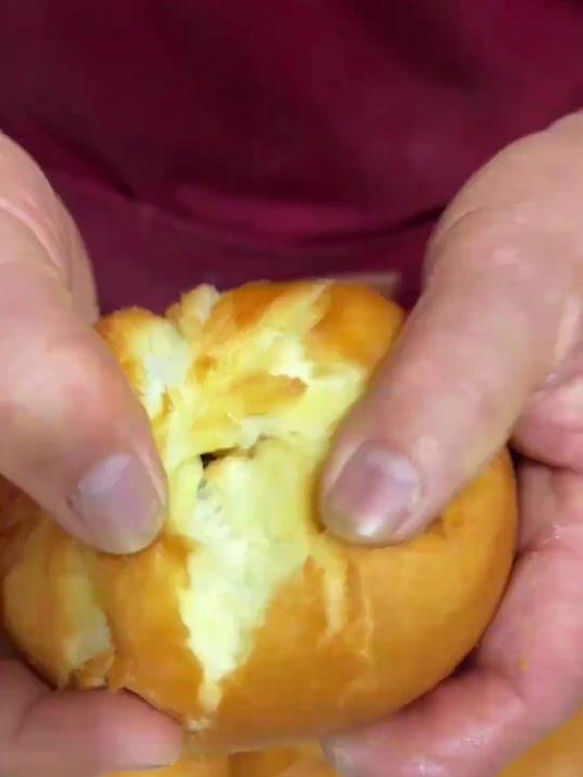 纯手工制作大面包