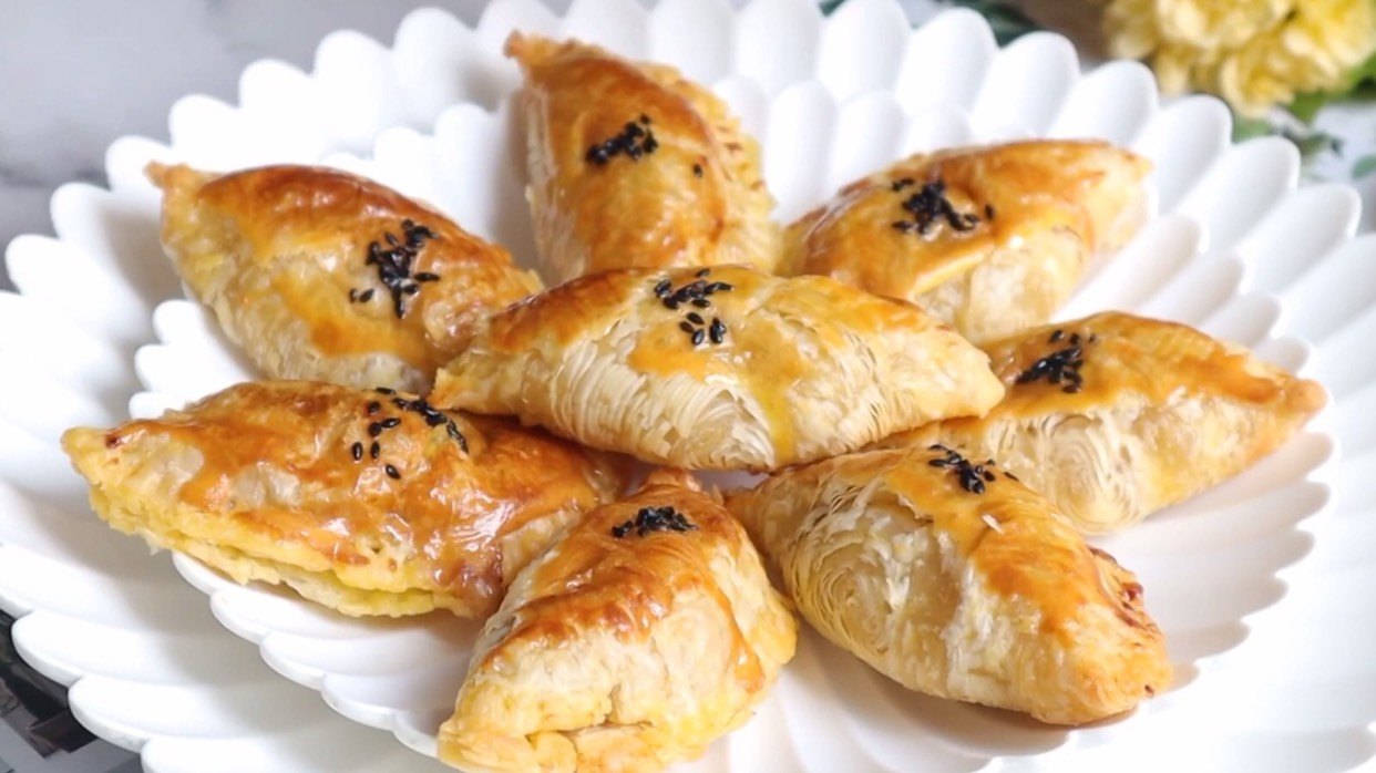 不用和面❗️零失败懒人版酸甜酥脆的苹果酥 不用和面❗️零失败懒人版酸甜酥脆的挞皮苹果酥～ 