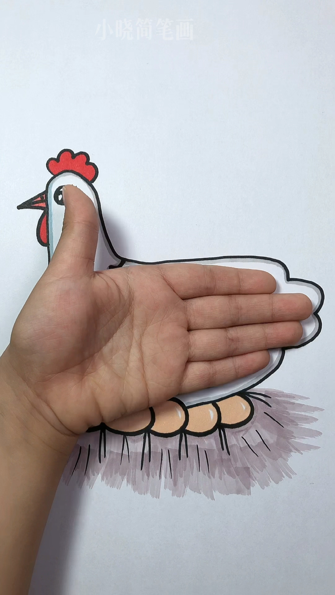 用宝宝的手掌画母鸡