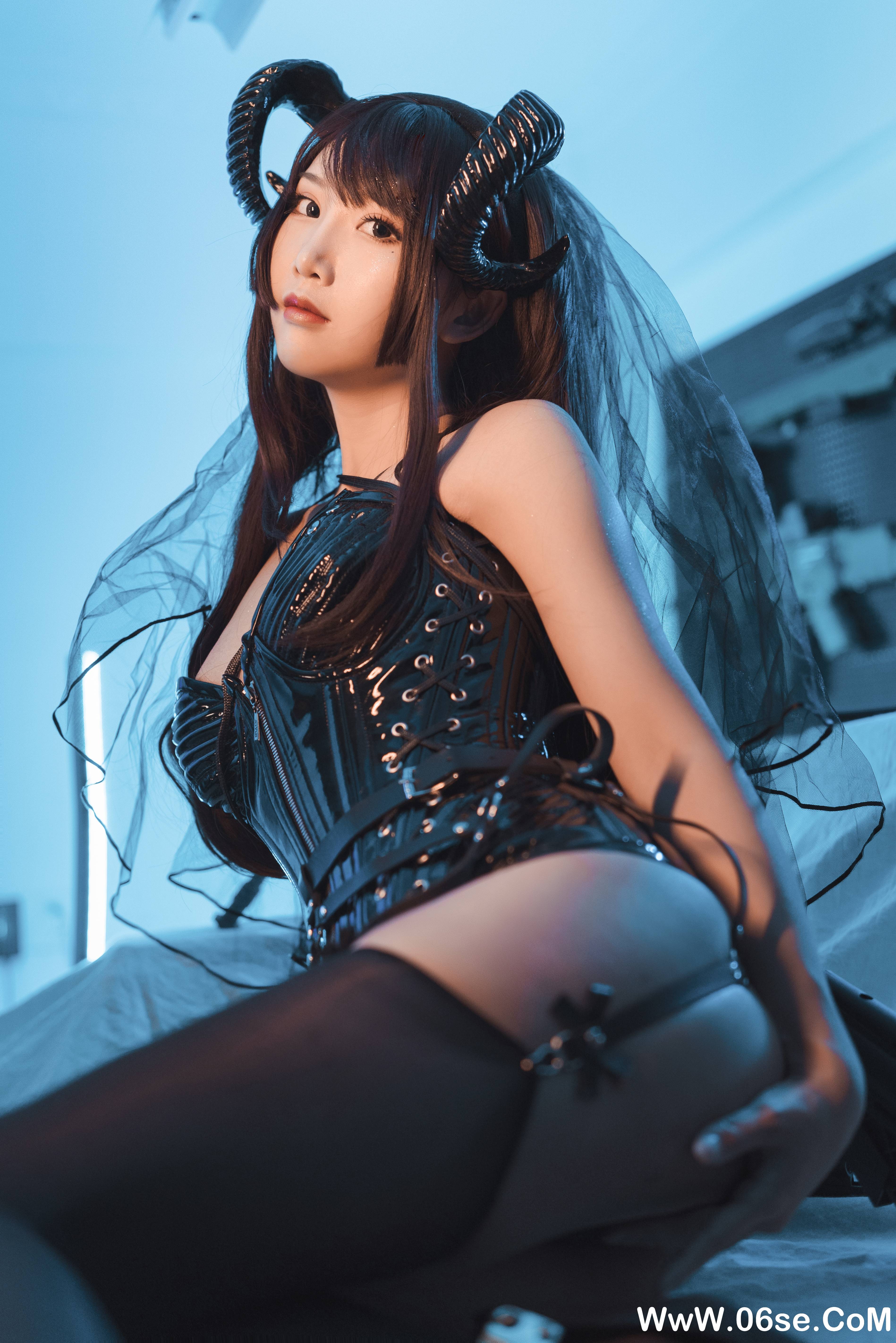 图片[9]-Coser面饼仙儿 NO.122 — 束腰魅魔[28P406M]-六色网