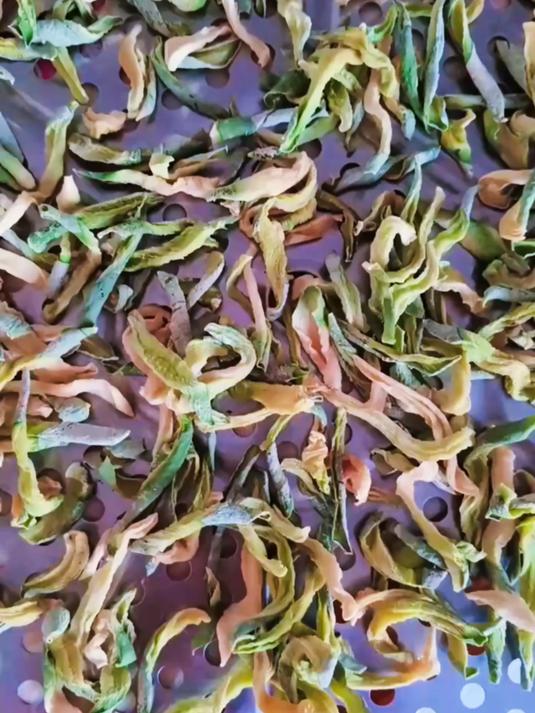 哏脆哏脆好吃的萝卜干小咸菜，做法很简单，滋味十足，香脆下饭