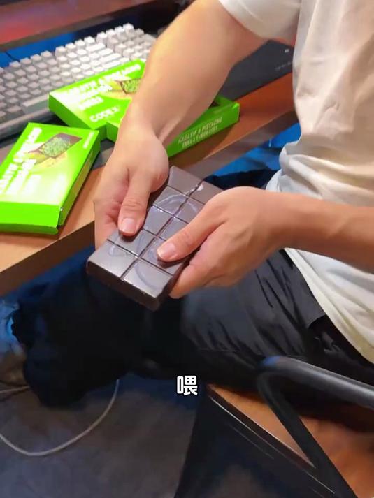 迪拜巧克力：精致包装，浓郁风味，是馈赠亲友的奢华之选