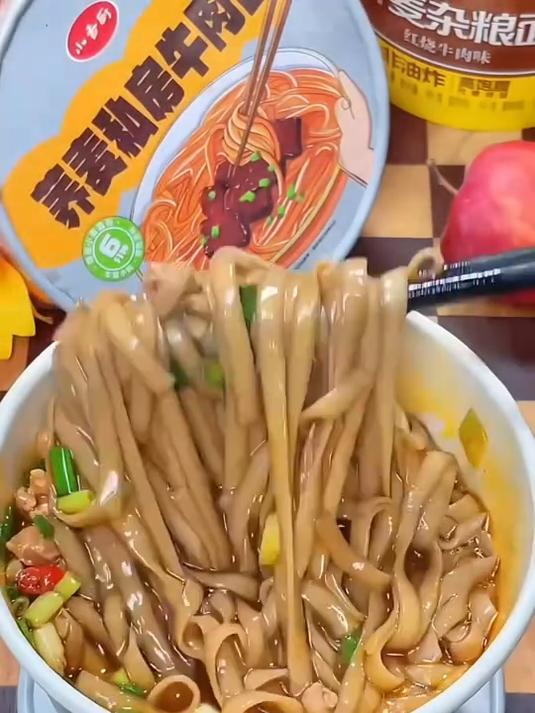 荞麦私房牛肉面,用新鲜荞麦与精选牛肉,食材纯粹,口感超棒