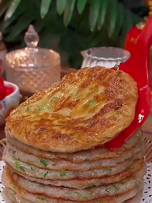 家庭自制老上海葱油饼,优质饼胚已备好?