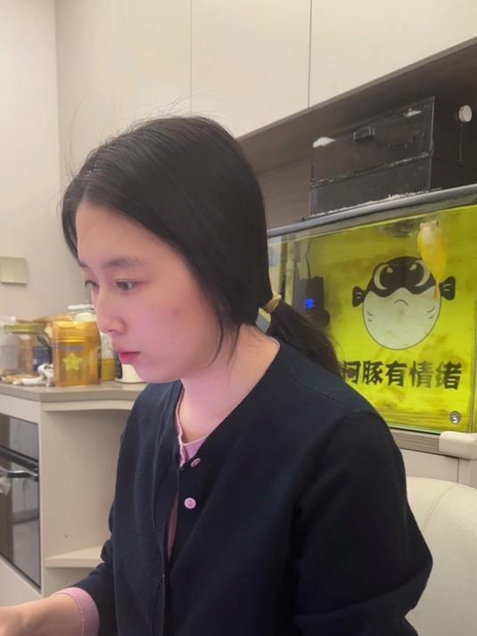 老婆，为啥感觉现在鲍鱼突然到处都是，快成白菜价了啊？