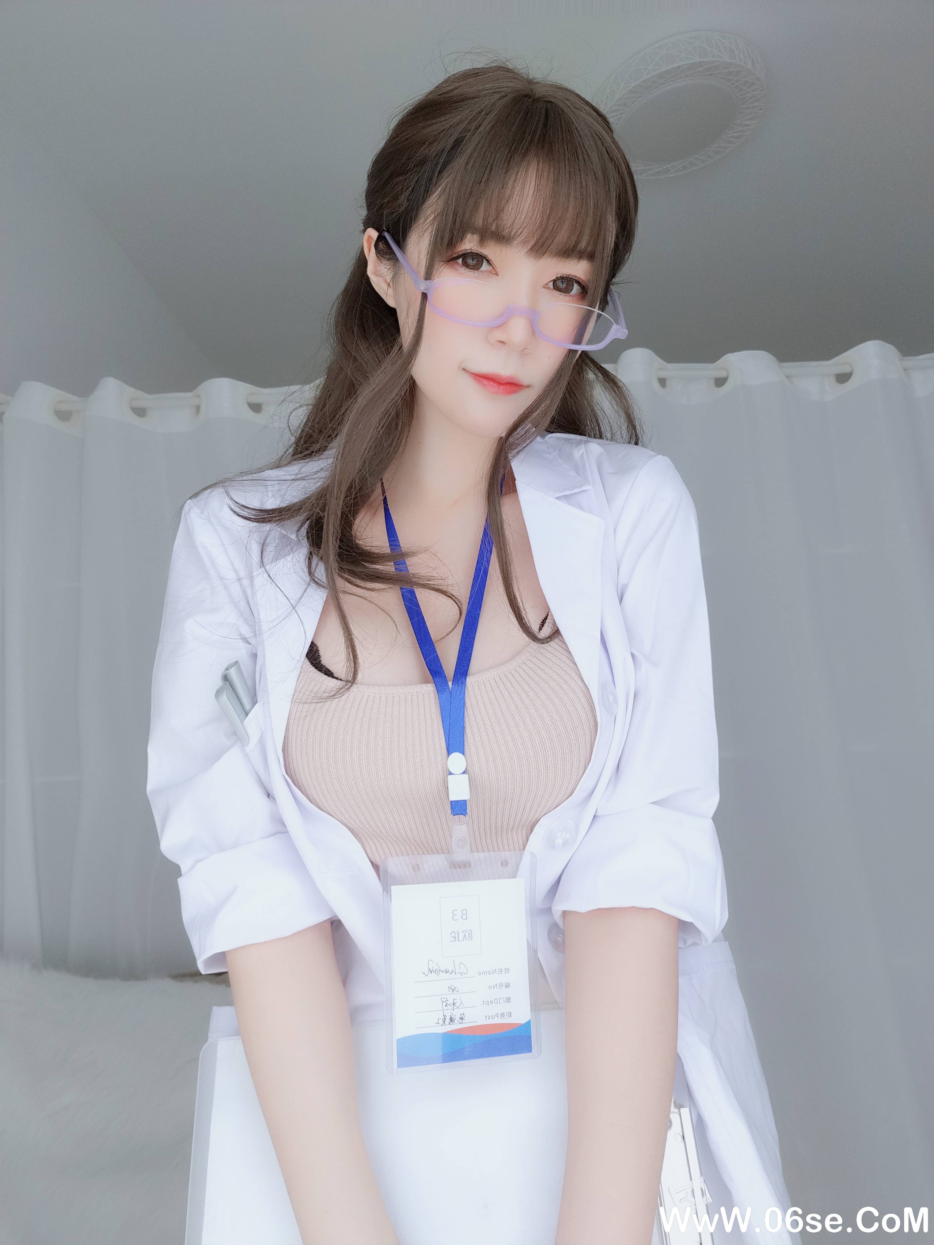 图片[149]-Coser小姐姐白银 NO.060 – 私人医生[159P+6V1.03G]-六色网