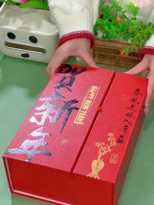 一口穿越到迪拜!这款开心果酱巧克力,奢华到犯规