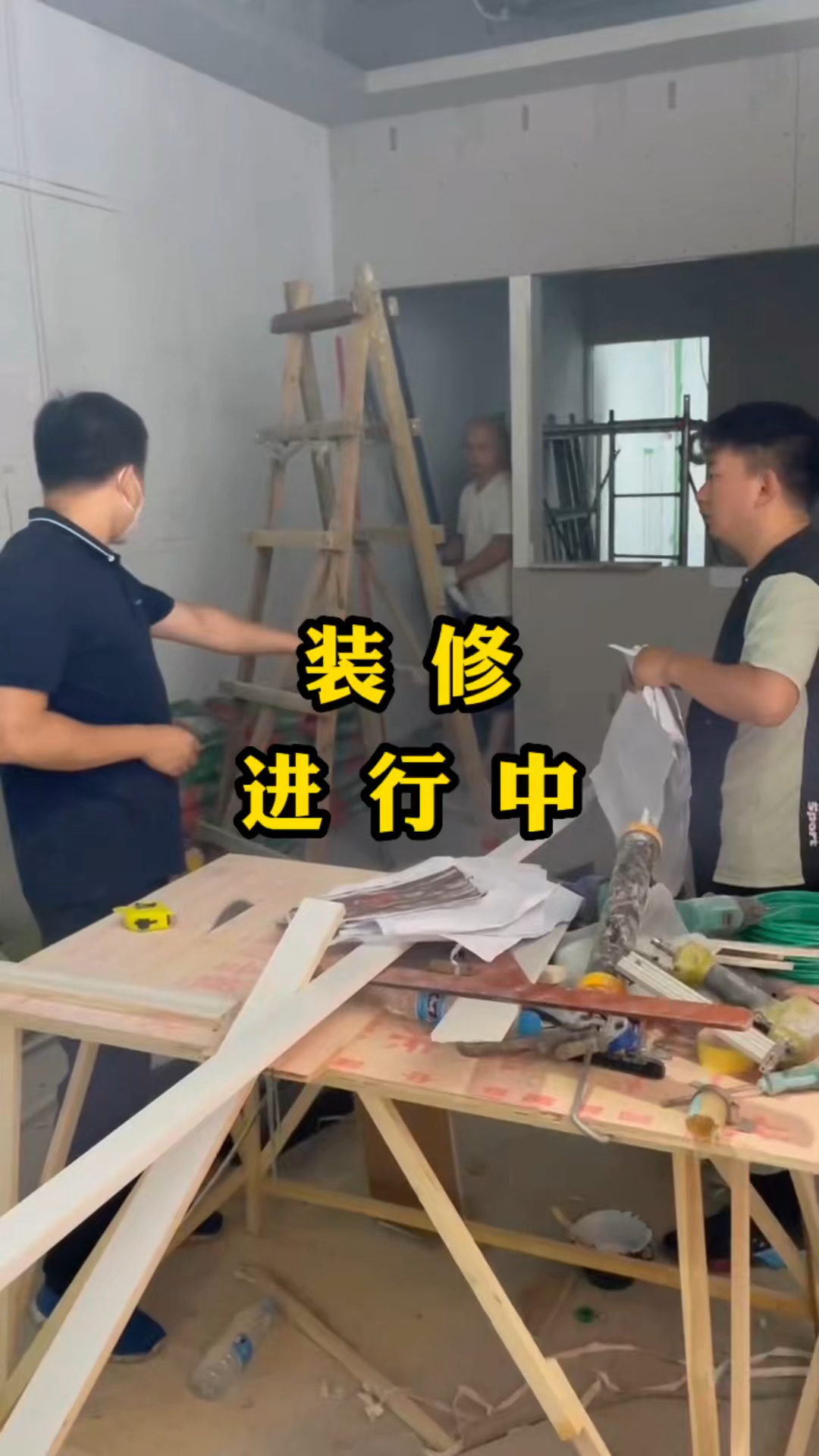 金汤嘉黄焖鸡米饭新店装修进行中,敬请期待!