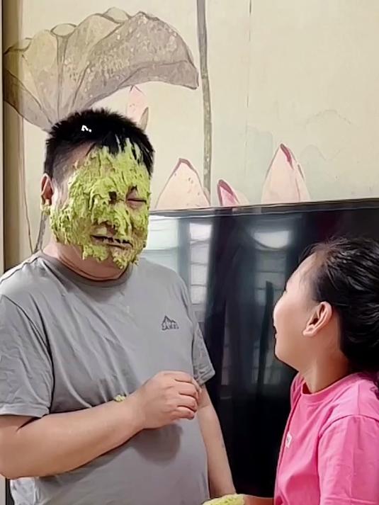 宁蔚做的坑爹料理 卡通青团 真好吃