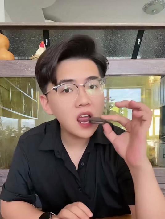 这么大的虾片？