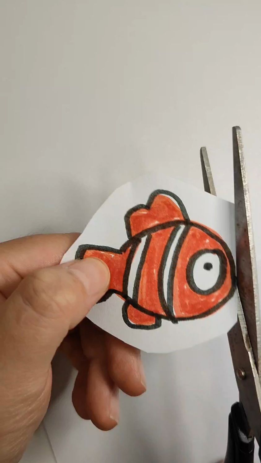 简笔画小丑鱼