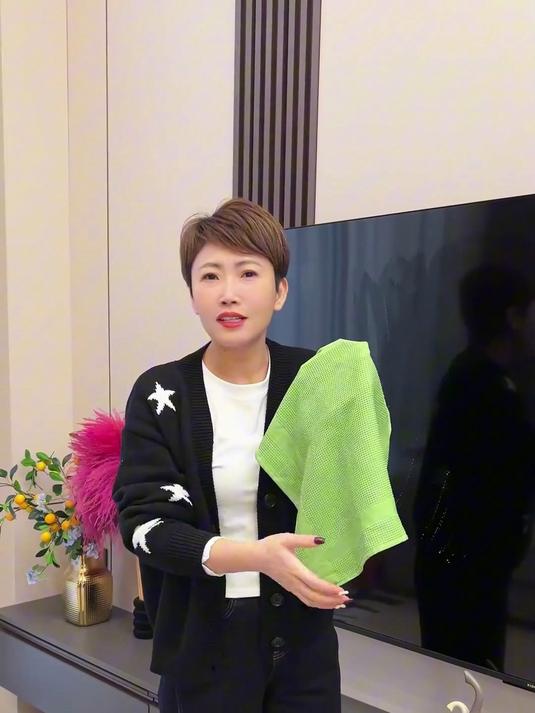 我不允许还有人不知道这个升级版鱼鳞抹布,用来擦玻璃镜面太绝了